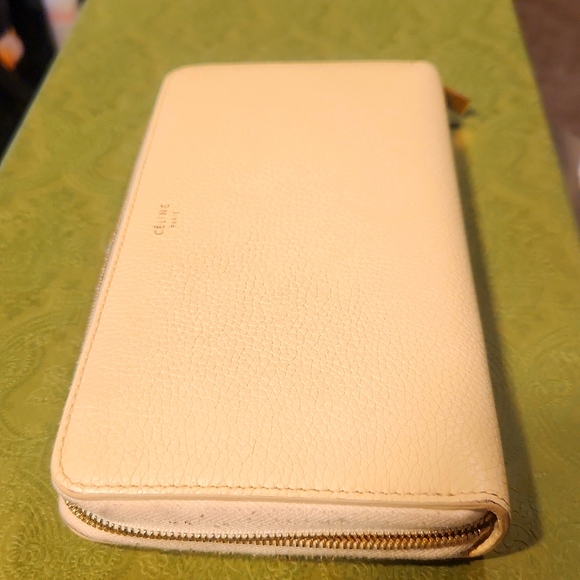 Céline Zippered Long Wallet Cream - Picture 1 of 16